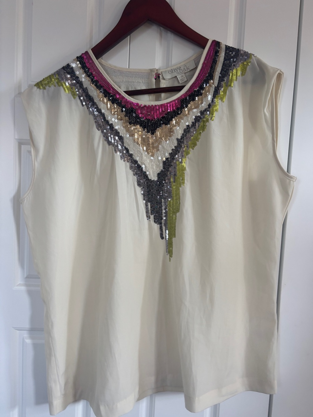 Olive and Oak sleeveless sequin top